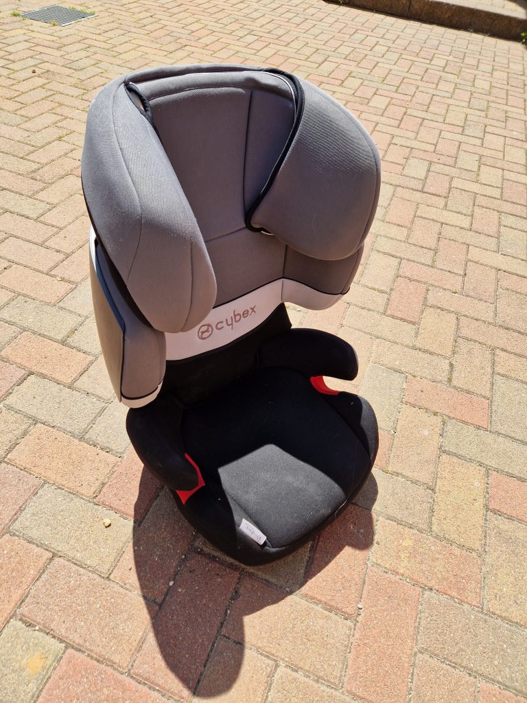 Kindersitz mit Iso